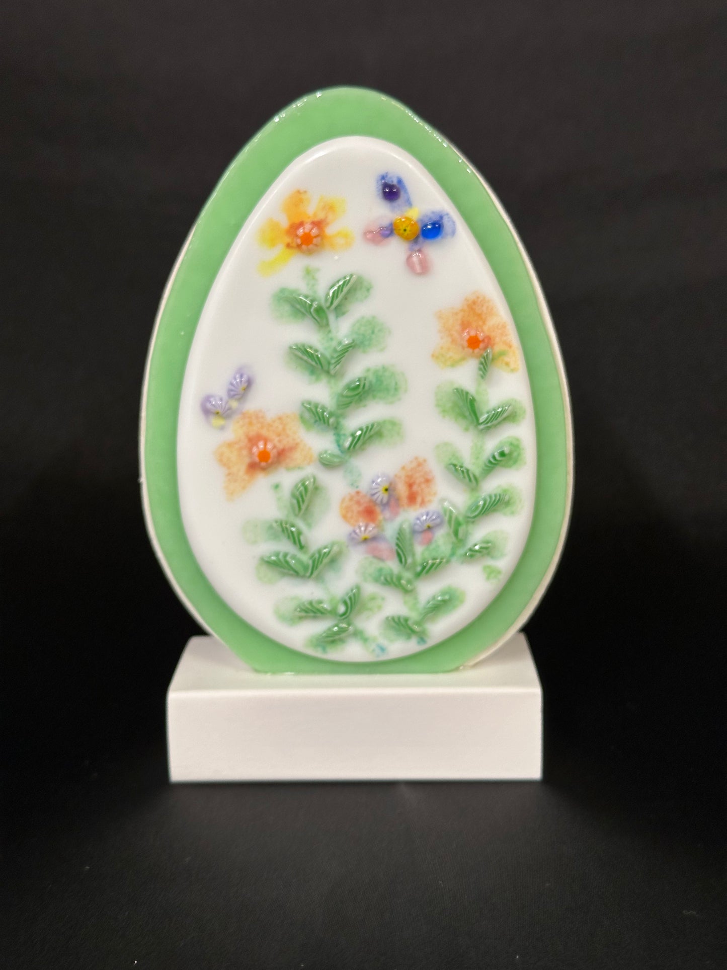 Easter Egg Decorative Piece with Layered Glass - Powerglassworks